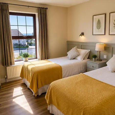 Hotel The Point Carrowkeel